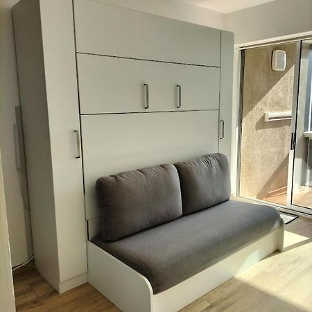 Studio A 200 Metres De La Plage Canet-en-Roussillon Exterior photo
