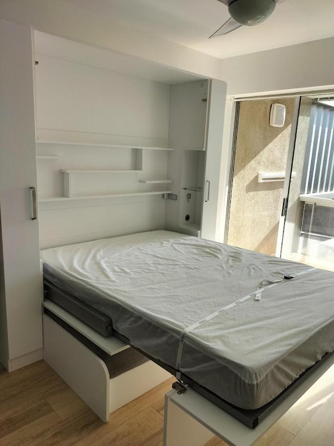 Studio A 200 Metres De La Plage Canet-en-Roussillon Exterior photo